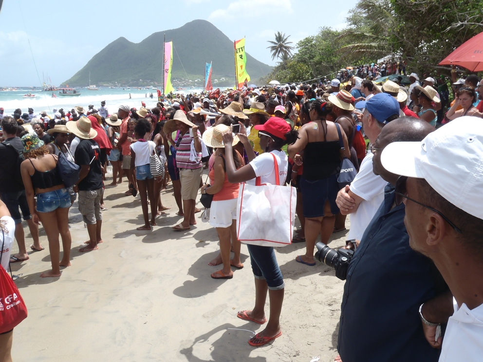 Plage du Diamant Tour des Yoles Martinique