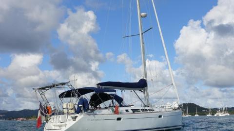 Jeanneau Sun Odyssey 45 : Au mouillage en Martinique