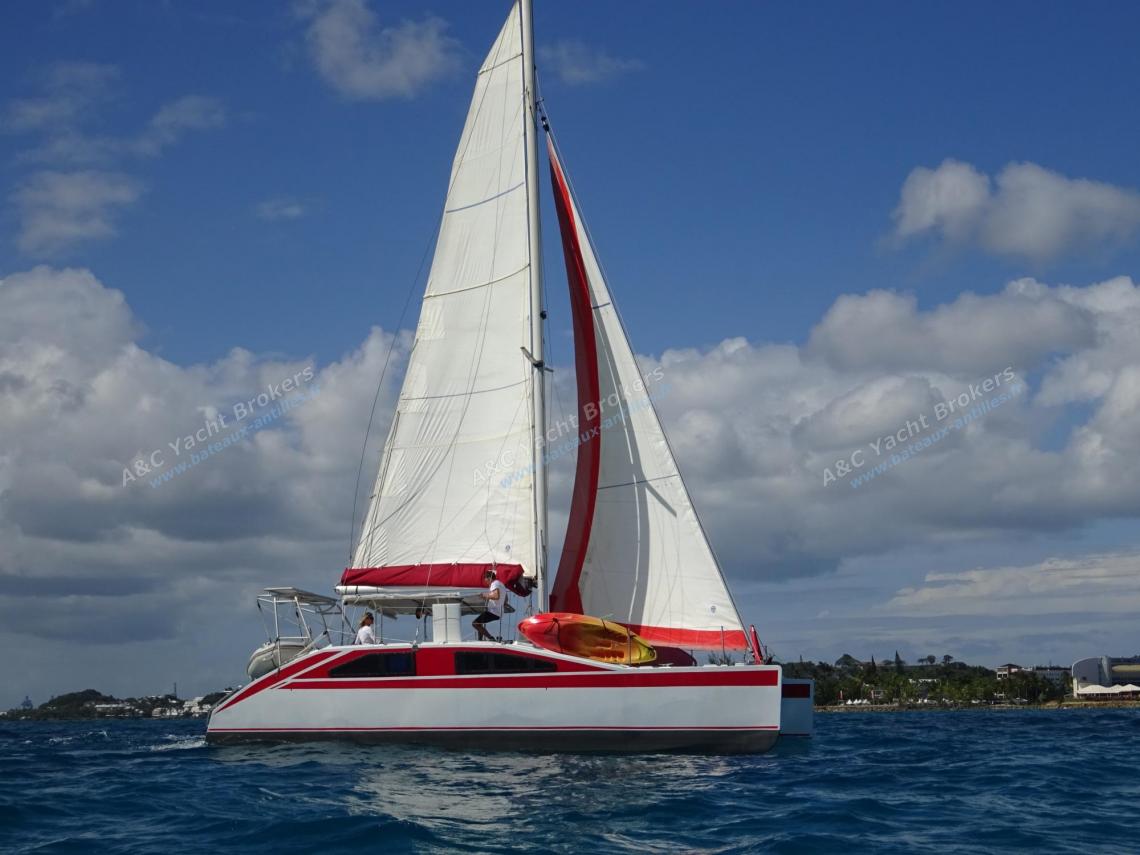 catamaran punch 10.10