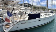 Jeanneau Sun Odyssey 43 : En marina