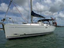 Au mouillage en Martinique - Dufour Yachts Dufour 385 Grand'Large, Occasion (2005) - Martinique (Ref 343)