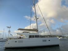 Lagoon 400: Mouillage du Marin en Martinique