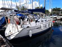 Bénéteau Oceanis 393 : En marina